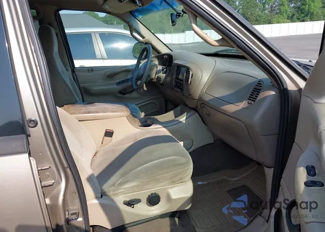 2001 Ford Expedition Xlt from USA, damaged, VIN 1FMRU15W71LA29912